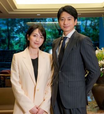 【8月31日（月）AM7時解禁】「連続ドラマW　MR -医薬情報担当者-」追加キャスト＆本予告映像解禁画像1_知英＆向井理